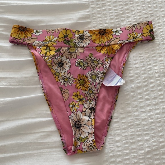 NWT Forever 21 pink floral print high leg cheeky bikini bottoms size medium - Picture 10 of 13